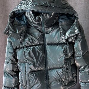 ALO Yoga Shiny Puffer Jacket with Hood